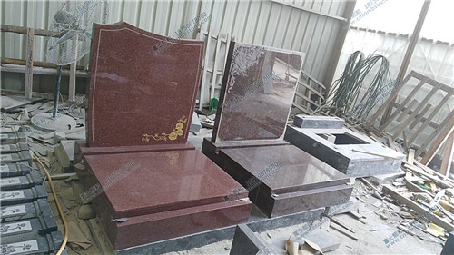 <b>常见的墓碑雕刻石材</b>