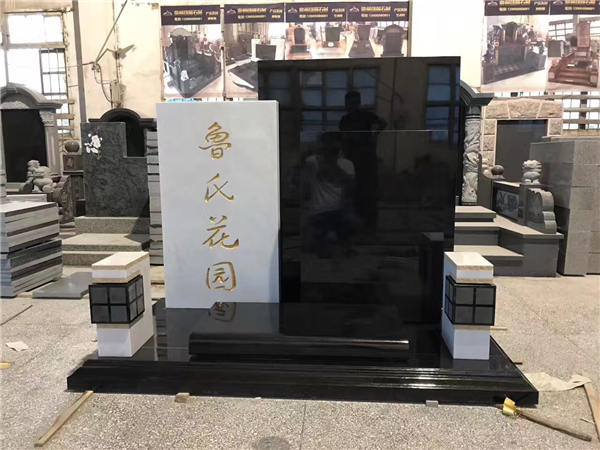 石雕墓碑