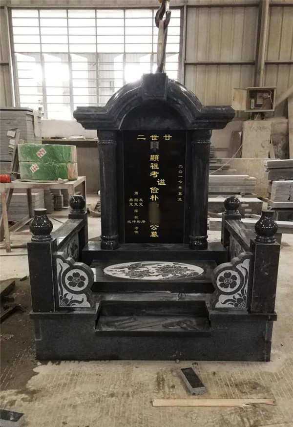 石雕墓碑
