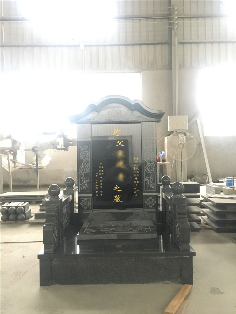 石雕墓碑
